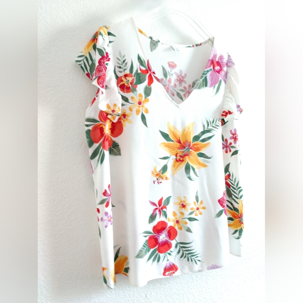 Pretty Old Navy Hawaiian Floral Shirt Top White Multicolor Ruffle Sleeves Medium - Picture 3 of 6